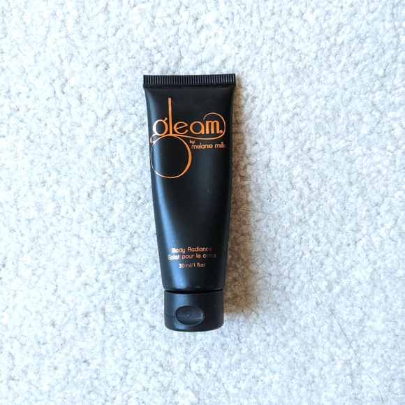 Gleam by Melanie Mills Body Radiance NWOT sealed 1oz - Picture 1 of 3